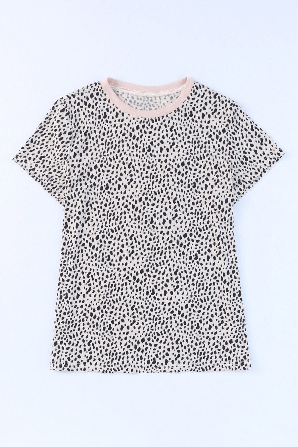 Wild Cheetah Pattern Round Neck Tee with Short Sleeves