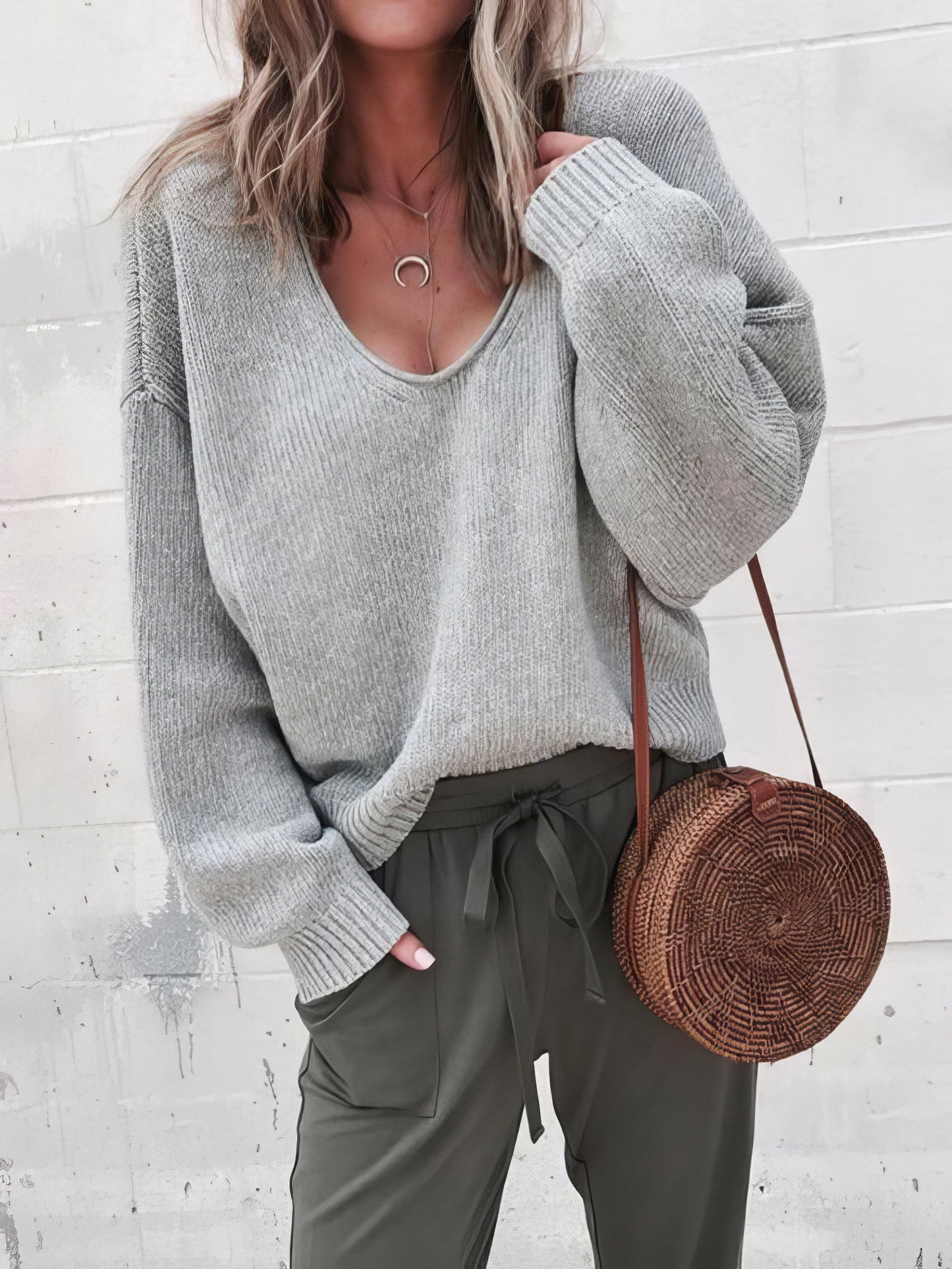 Sweaters - V-Neck Long Sleeve Solid Loose Knit Sweater - MsDressly