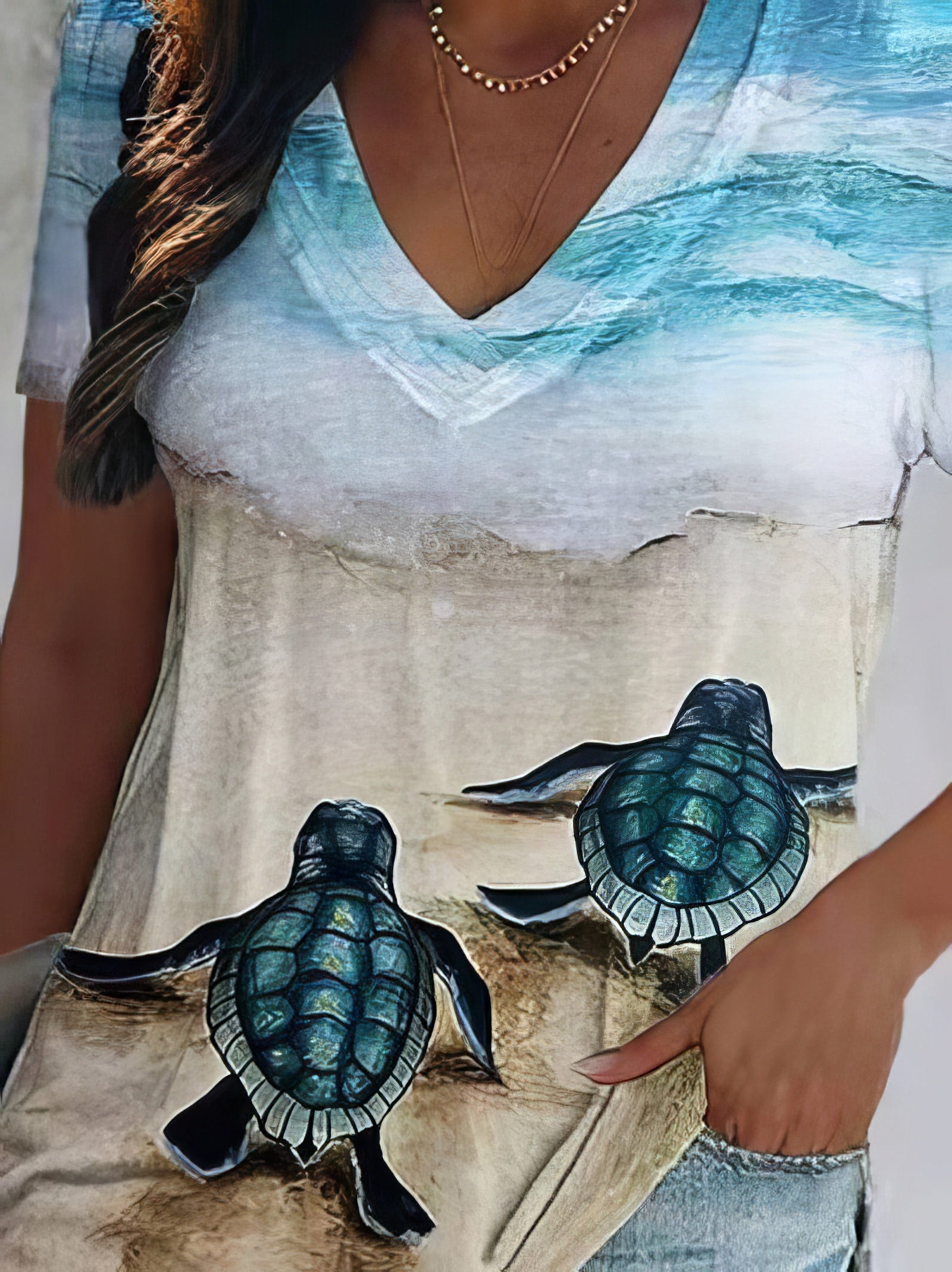 T-Shirts - Turtle Print V-Neck Short Sleeve T-Shirt - MsDressly