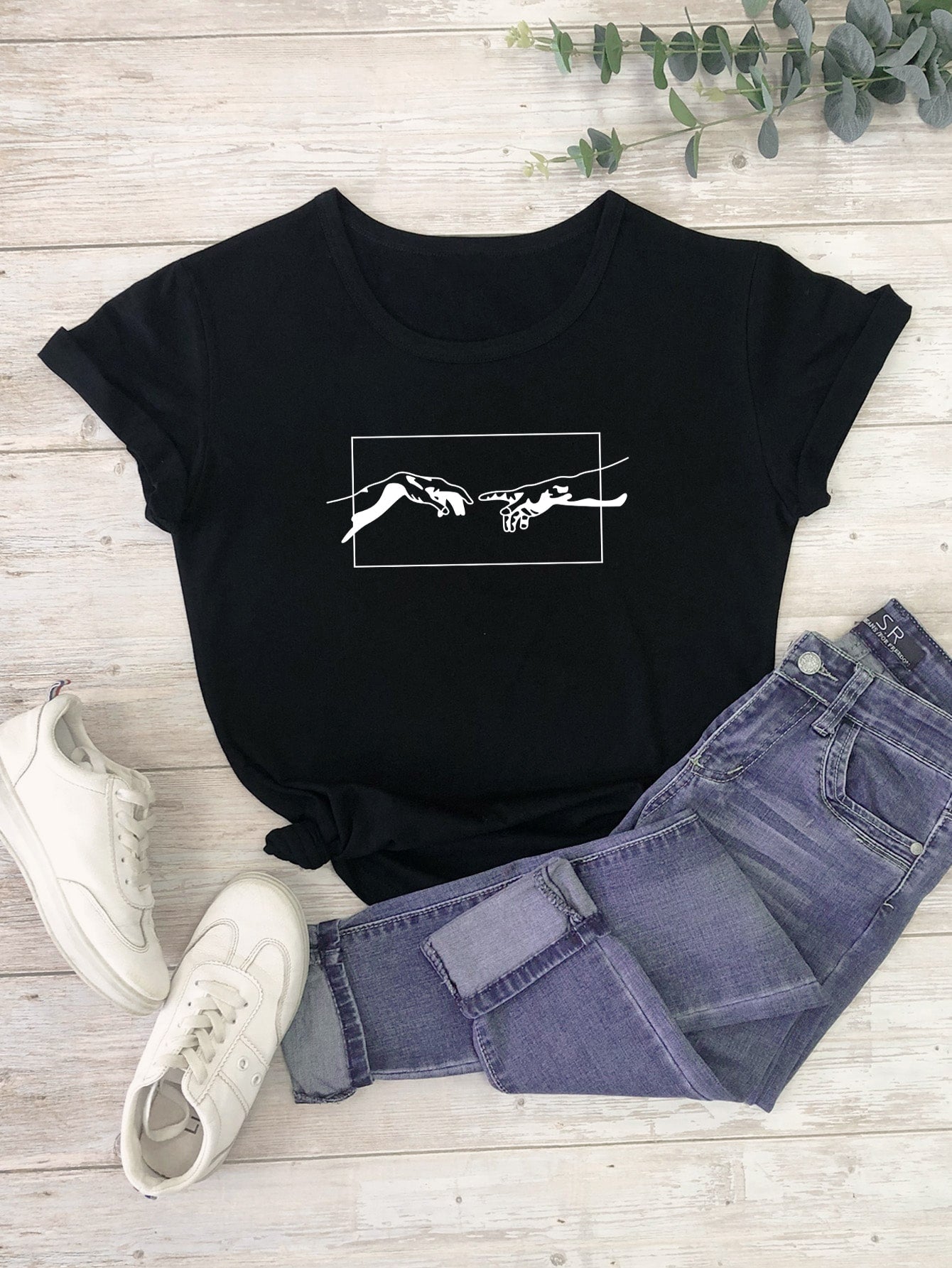 Hands Graphic Round Neck Tee - LuckyFash™
