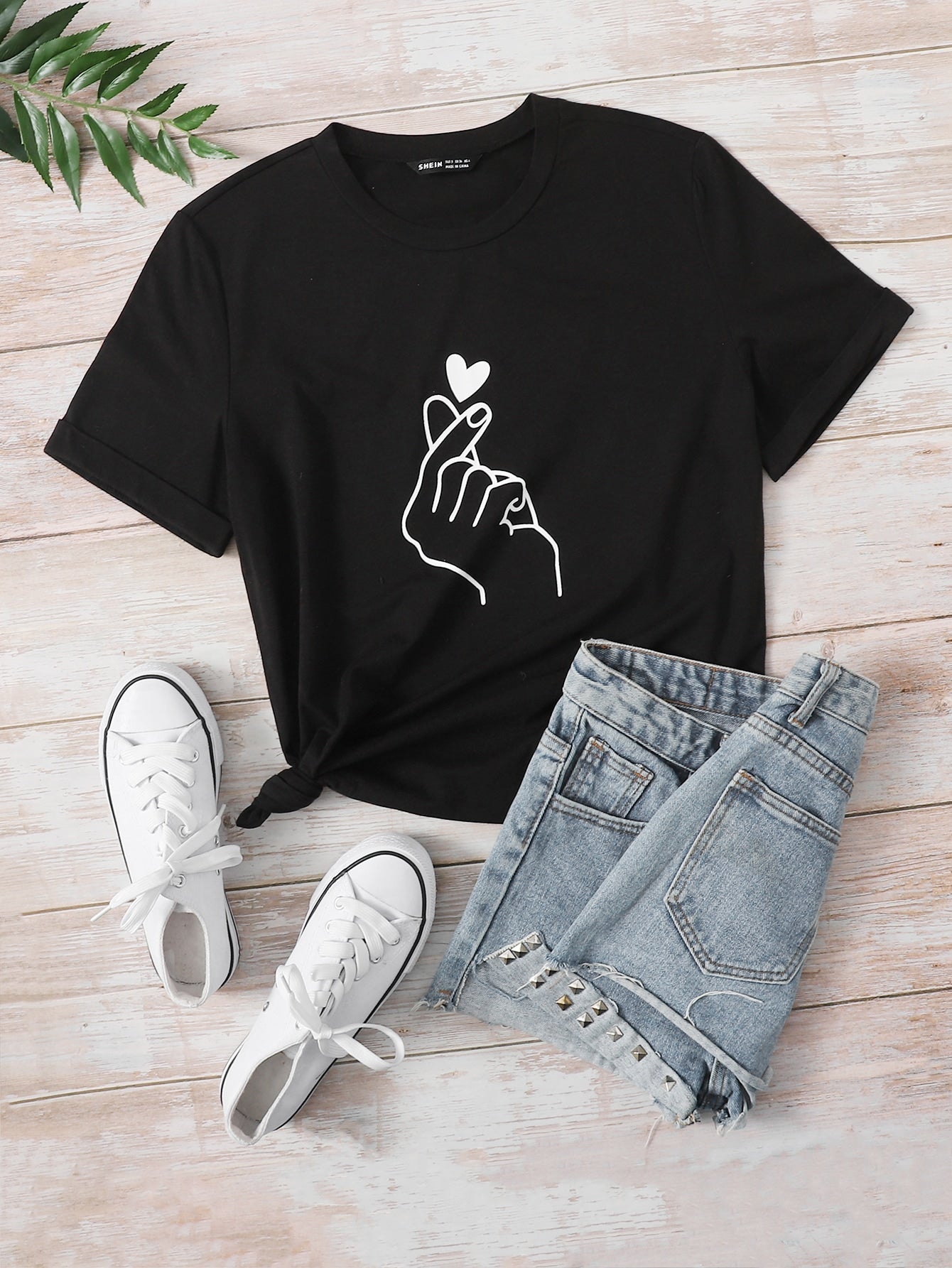 Gesture And Heart Print Tee - LuckyFash™