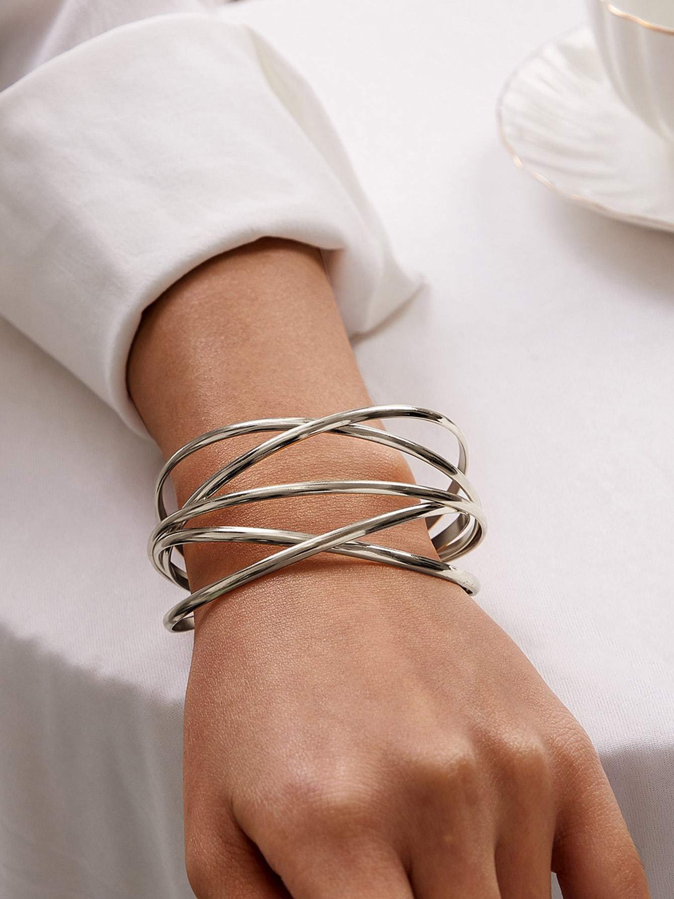 1pc Line Winding Shaped Cuff Bracelet - LuckyFash™