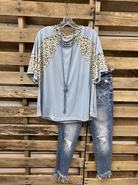 Autumn  Solid with Animal Print Top - LuckyFash™