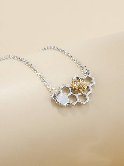Bee Hive Decor Necklace - LuckyFash™
