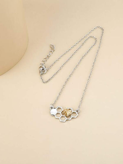 Bee Hive Decor Necklace - LuckyFash™