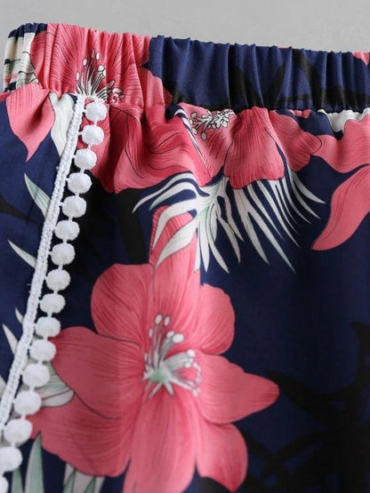 Flower Print Crochet Trim Tulip Shorts - LuckyFash™