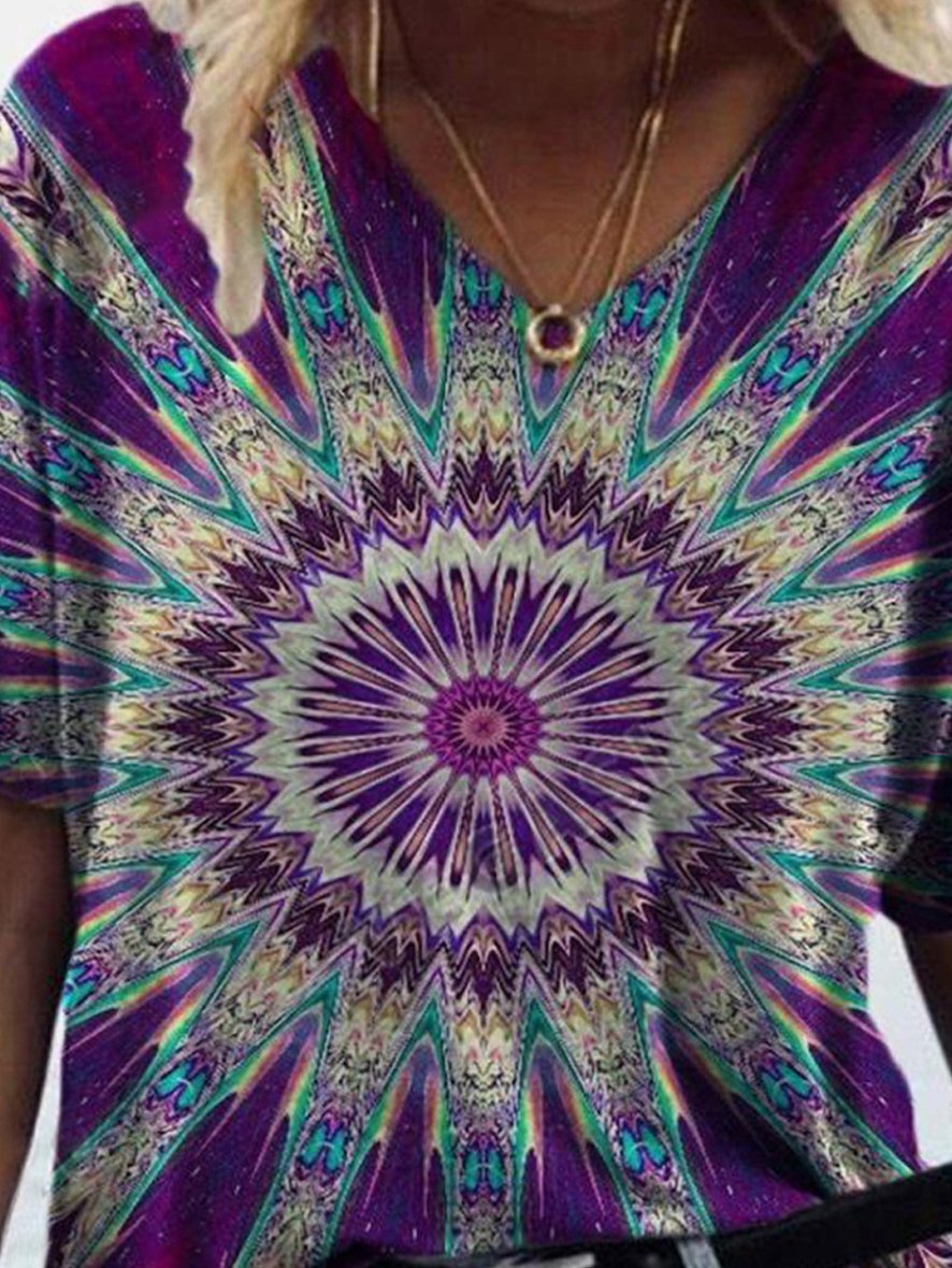 Graphic Printed V-neck Short-sleeved T-shirt - LuckyFash™