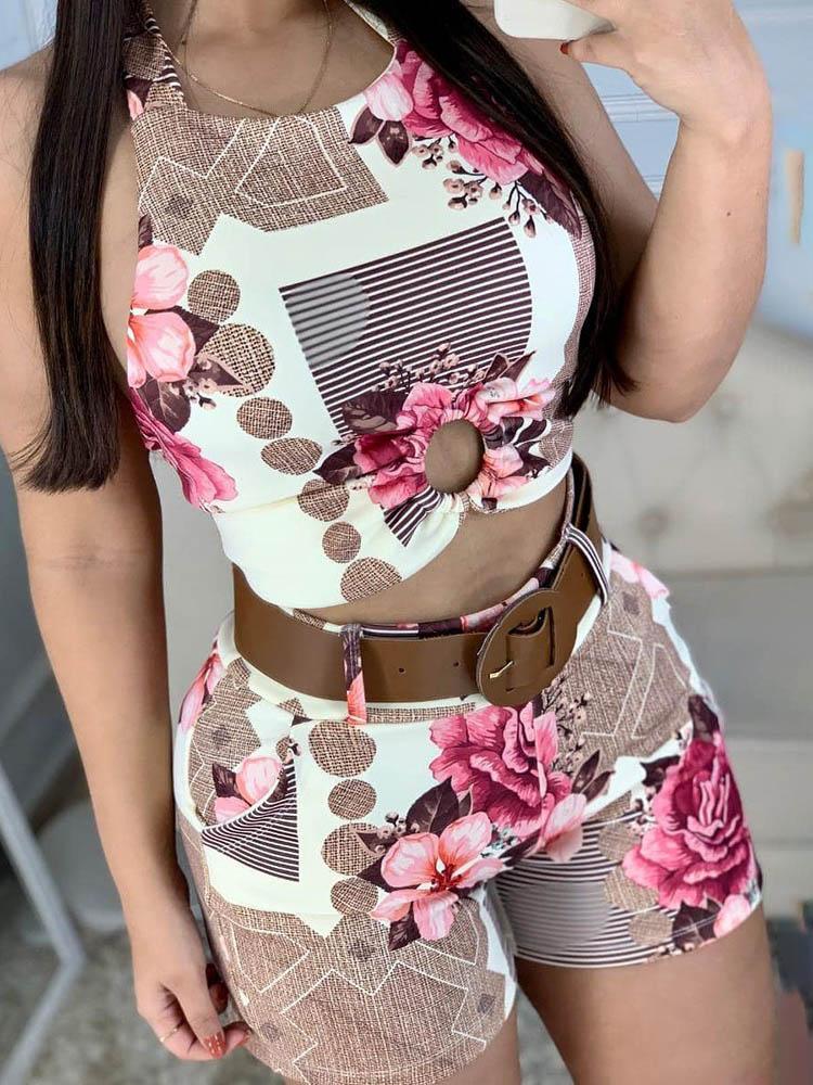 Halter Sleeveless Floral Print Crop Top & Shorts Set - LuckyFash™