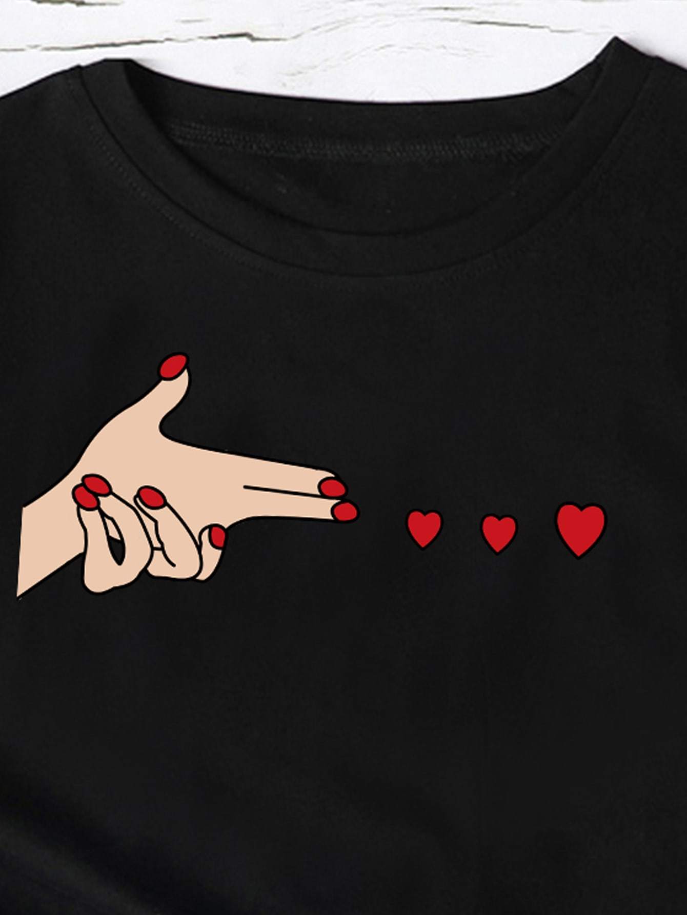 Hands And Heart Print Tee - LuckyFash™