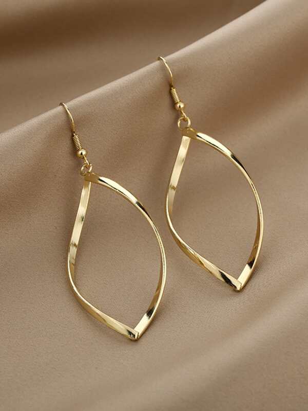 Hollow Out Distorted Earrings - LuckyFash™