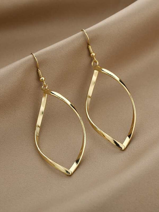 Hollow Out Distorted Earrings - LuckyFash™