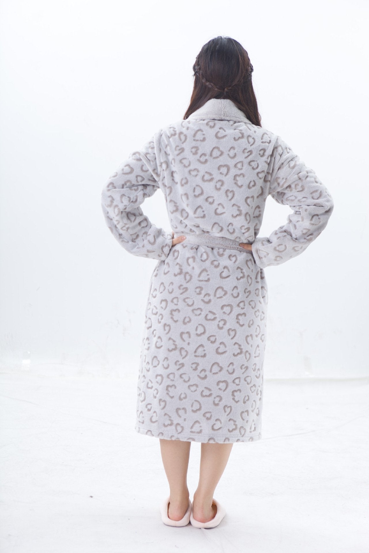 Lazy Sunday Fuzzy Animal Print Ivory Robe - LuckyFash™