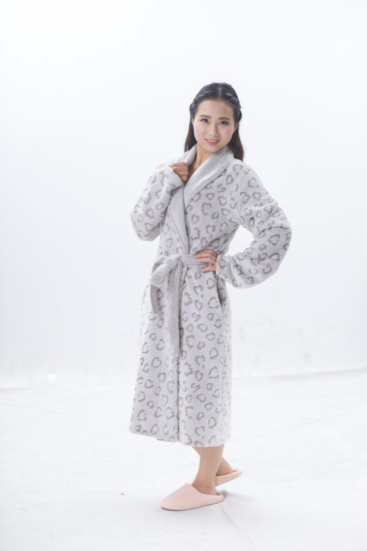 Lazy Sunday Fuzzy Animal Print Ivory Robe - LuckyFash™