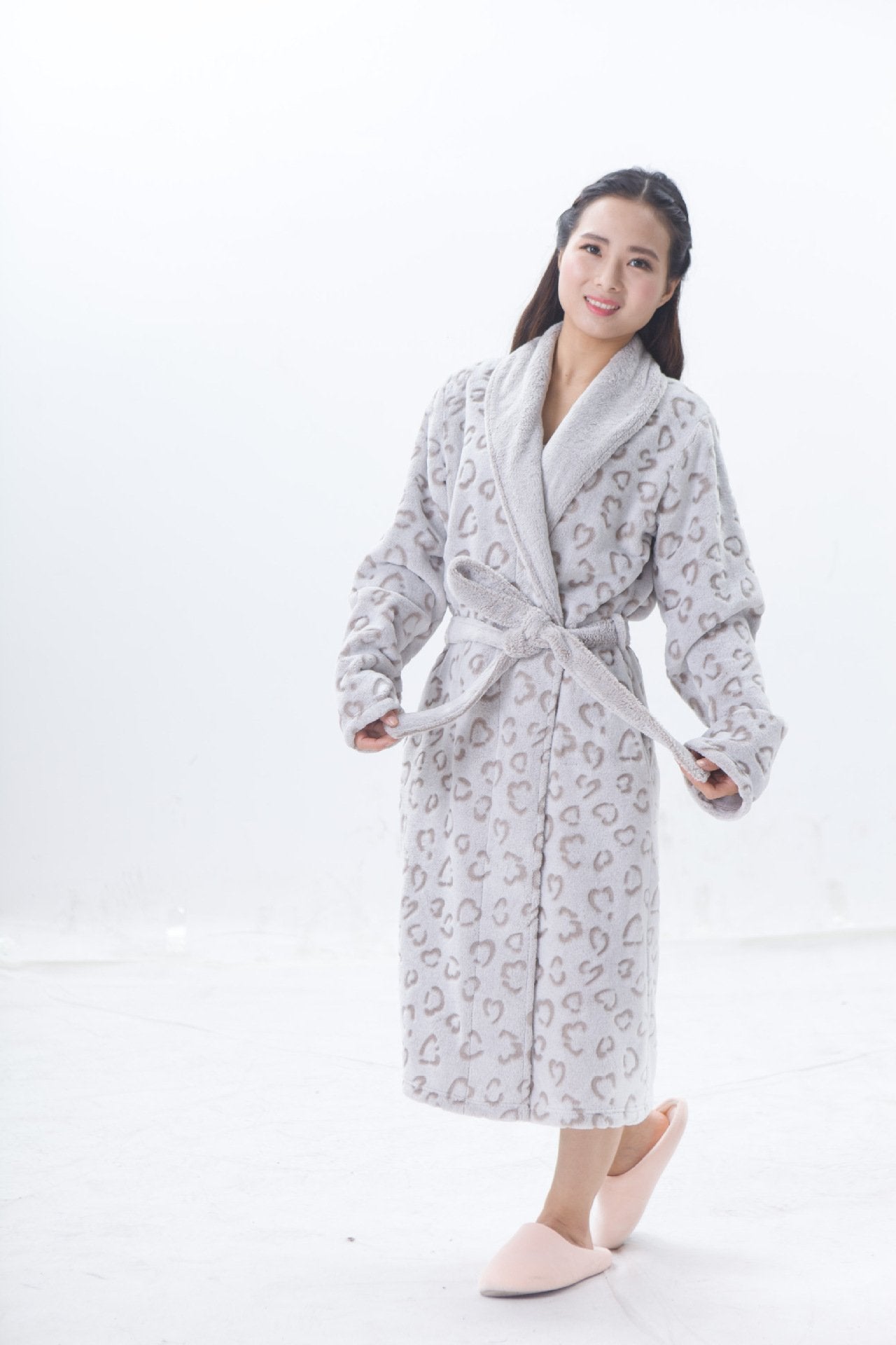 Lazy Sunday Fuzzy Animal Print Ivory Robe - LuckyFash™