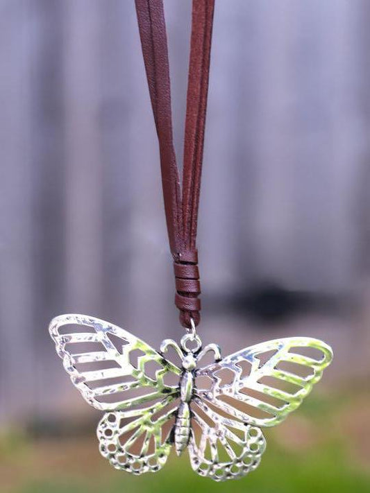 On An Adventure Necklace - Silver - LuckyFash™