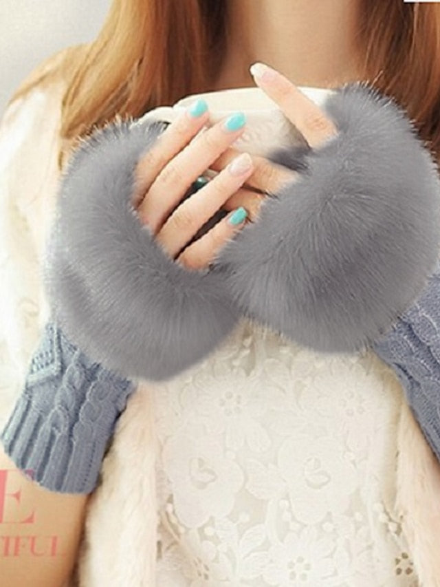 Women's Cute Faux Fur Fingerless Gloves - LuckyFash™