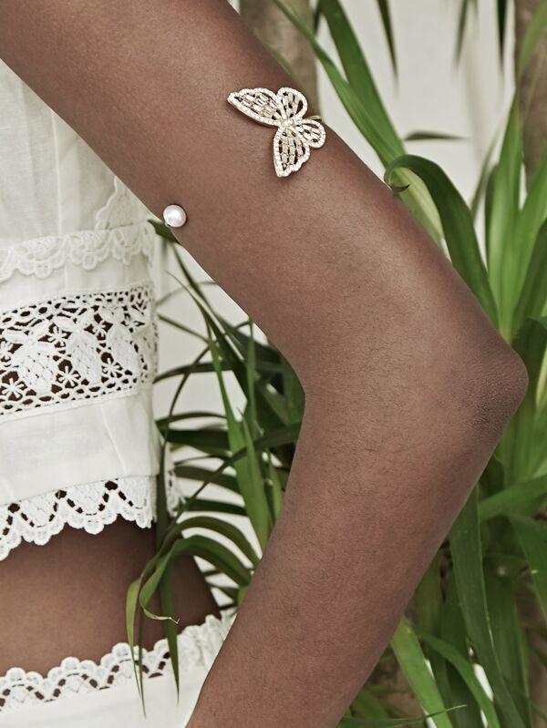 Rhinestone Butterfly & Faux Pearl Decor Cuff Bracelet 1pc - LuckyFash™