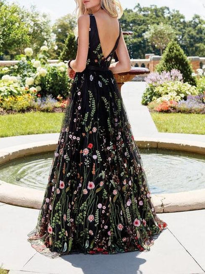 Slim Deep V Neck Sleeveless Embroidered Long Dress - LuckyFash™