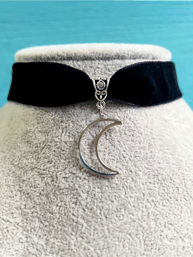 Women's necklace Vintage Halloween Heart Necklaces - LuckyFash™