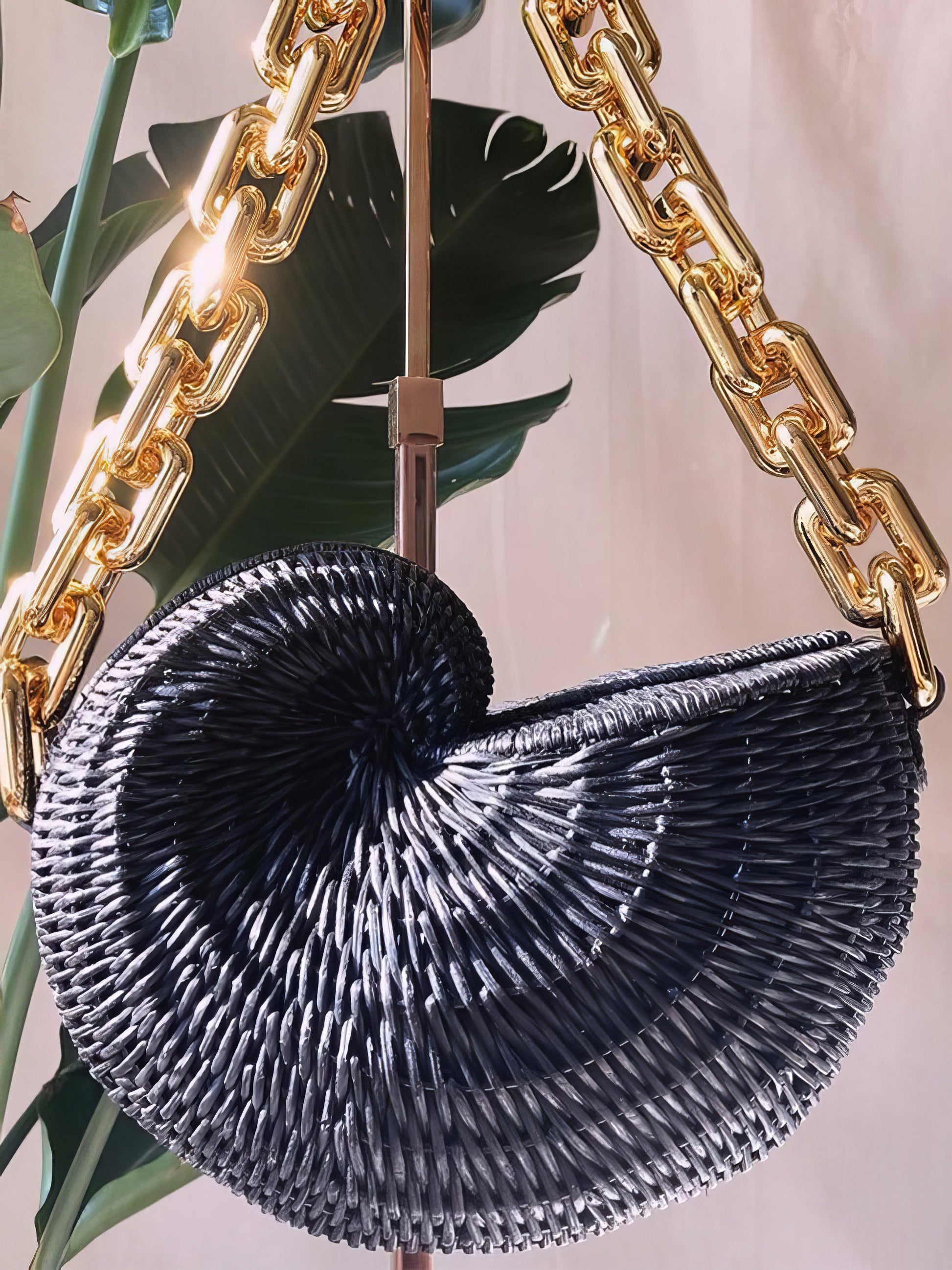 Handbags Conch Shell Shape Rattan Chain Shoulder Bag - LuckyFash™