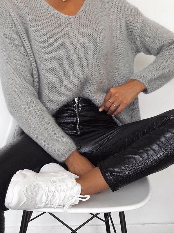 Women's leather trousers design - LuckyFash™